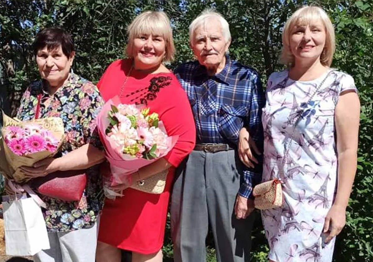 Ветеран Саккуловской школы Нина Алексеевна Мураенко отмечает 85-летний юбилей