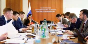 Рост производительности позволяет увеличить объемы выпуска продукции и удовлетворить потребность предприятий в кадрах