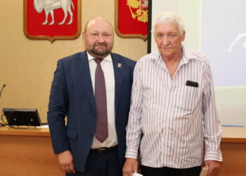 Житель Сосновского округа получил сертификат на жилье