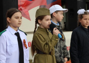 В Долгодеревенском прошла акция «Мы о войне стихами говорим»