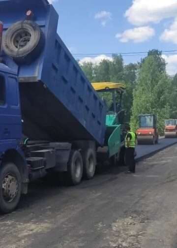В Сосновском округе благоустраивают дорогу на Моховички