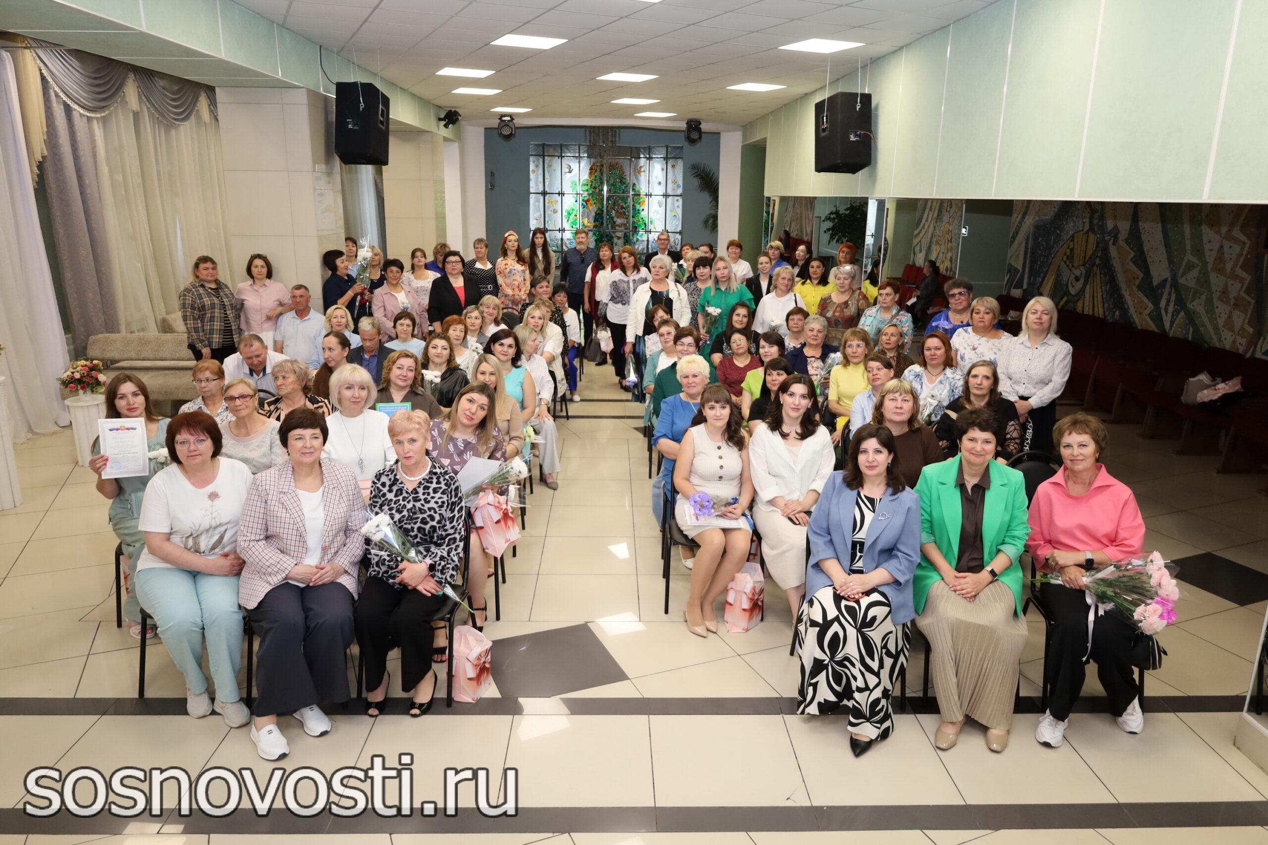 Тихий героизм: в Сосновском округе отметили День социального работника
