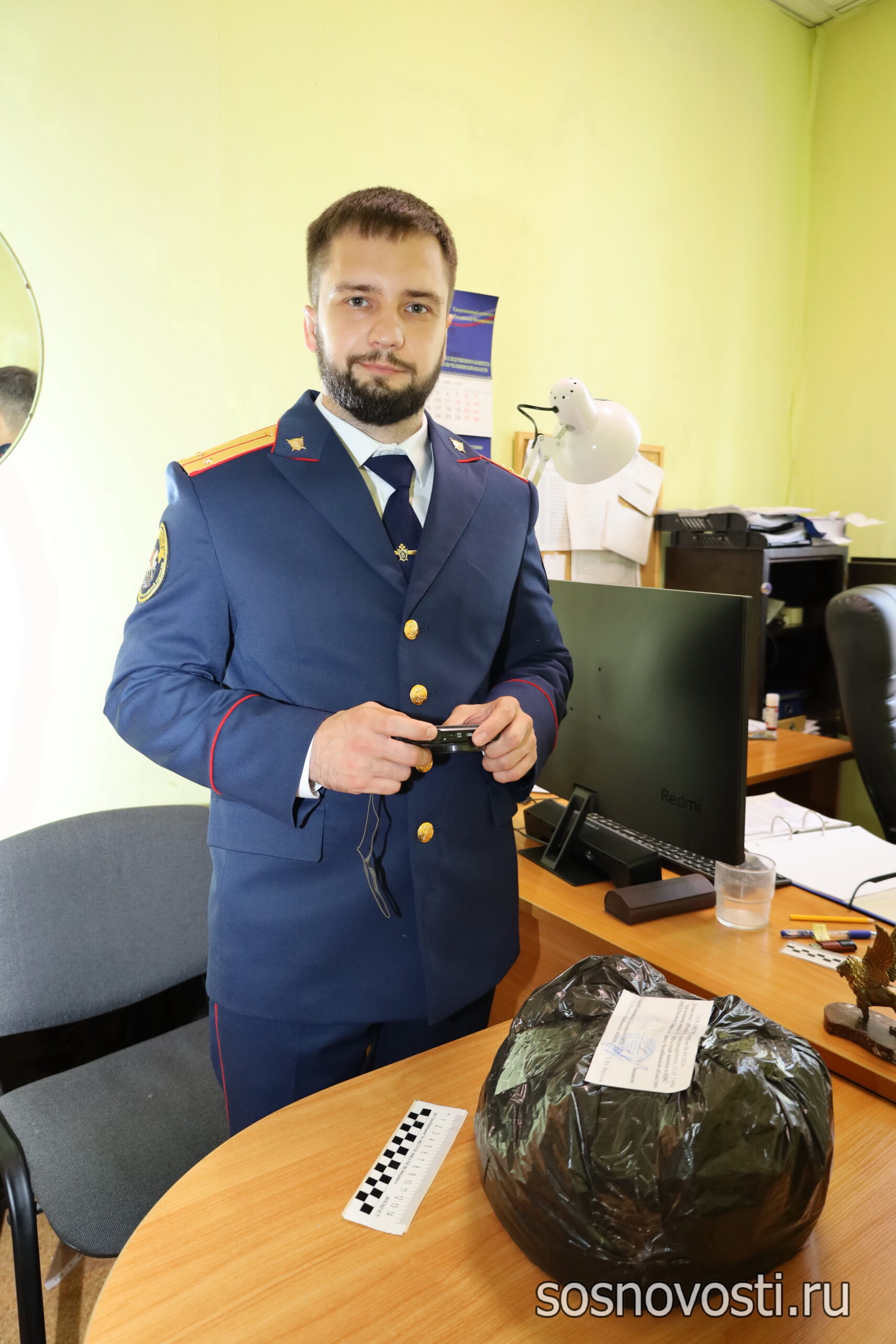 Губернатор Алексей Текслер поздравил южноуральских следователей