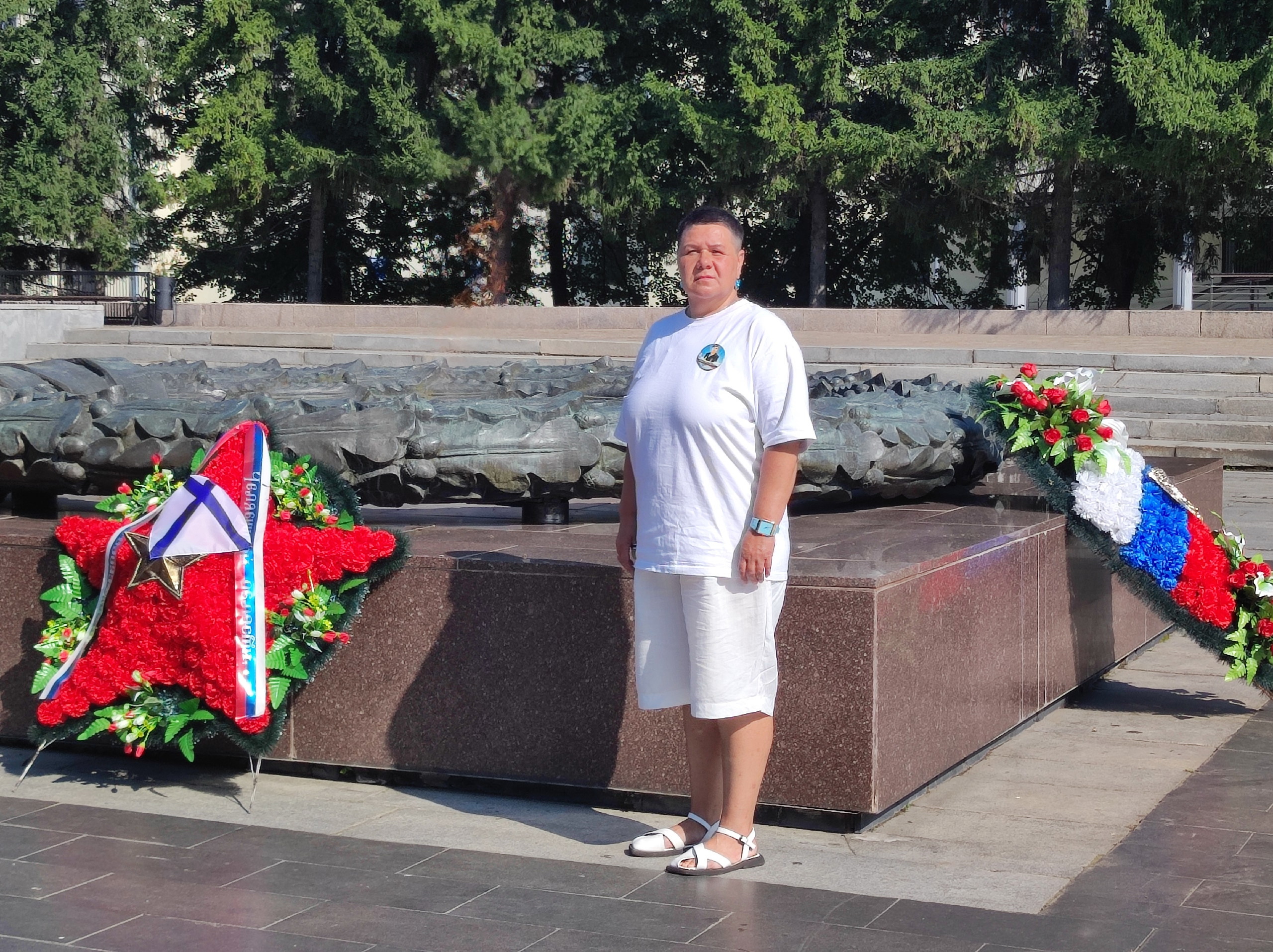 Белый цвет памяти: жительница Малиновки объединила близких погибших участников СВО