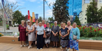 Серебряные волонтеры из Есаульского побывали в музее СВО