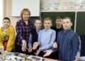 У школьной доски и в экспедициях: учитель Людмила Анушенкова более 50 лет знакомила учеников с географией