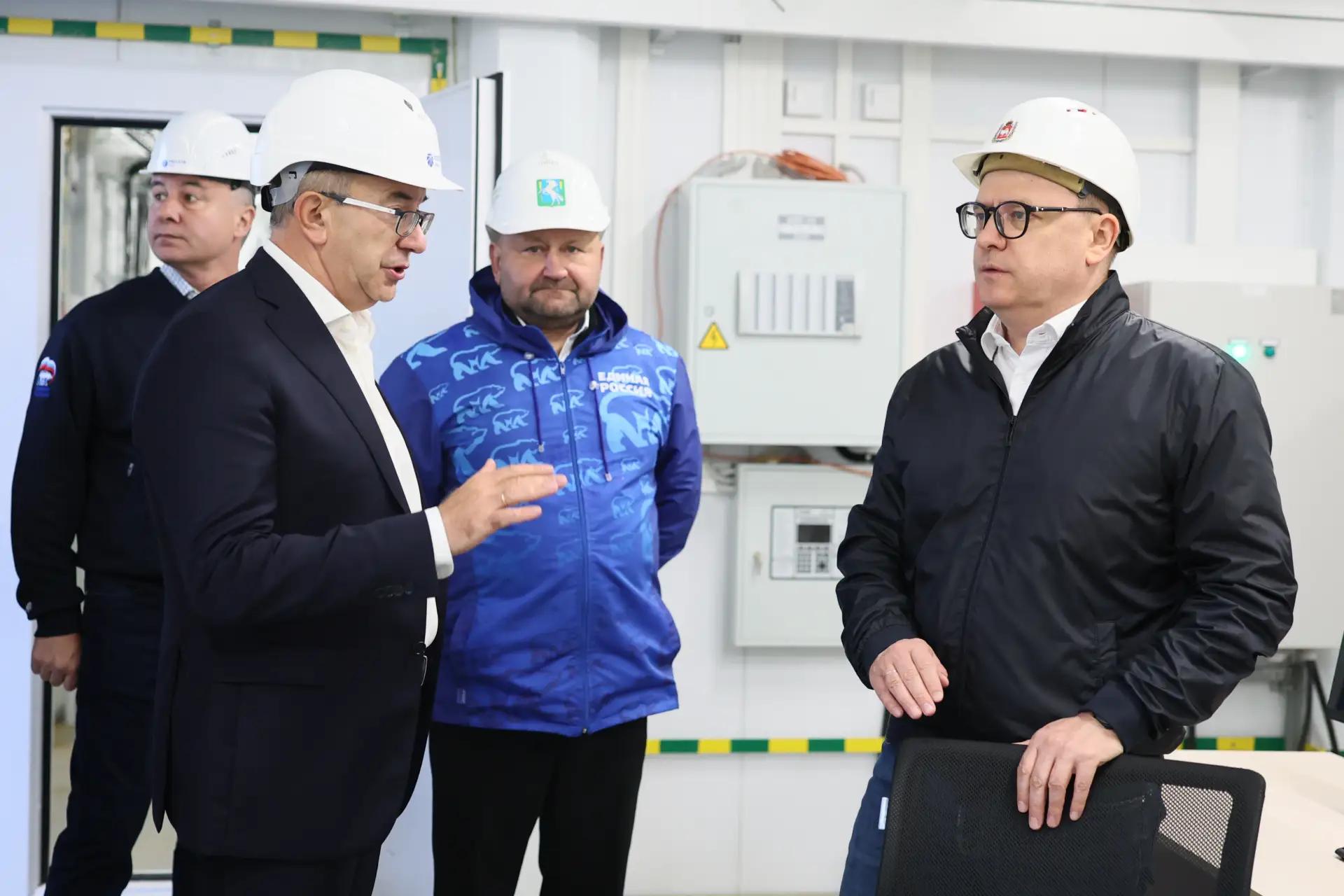 Чтобы зимой было тепло и светло: в Сосновском округе достроили газопровод и скоро запустят подстанцию