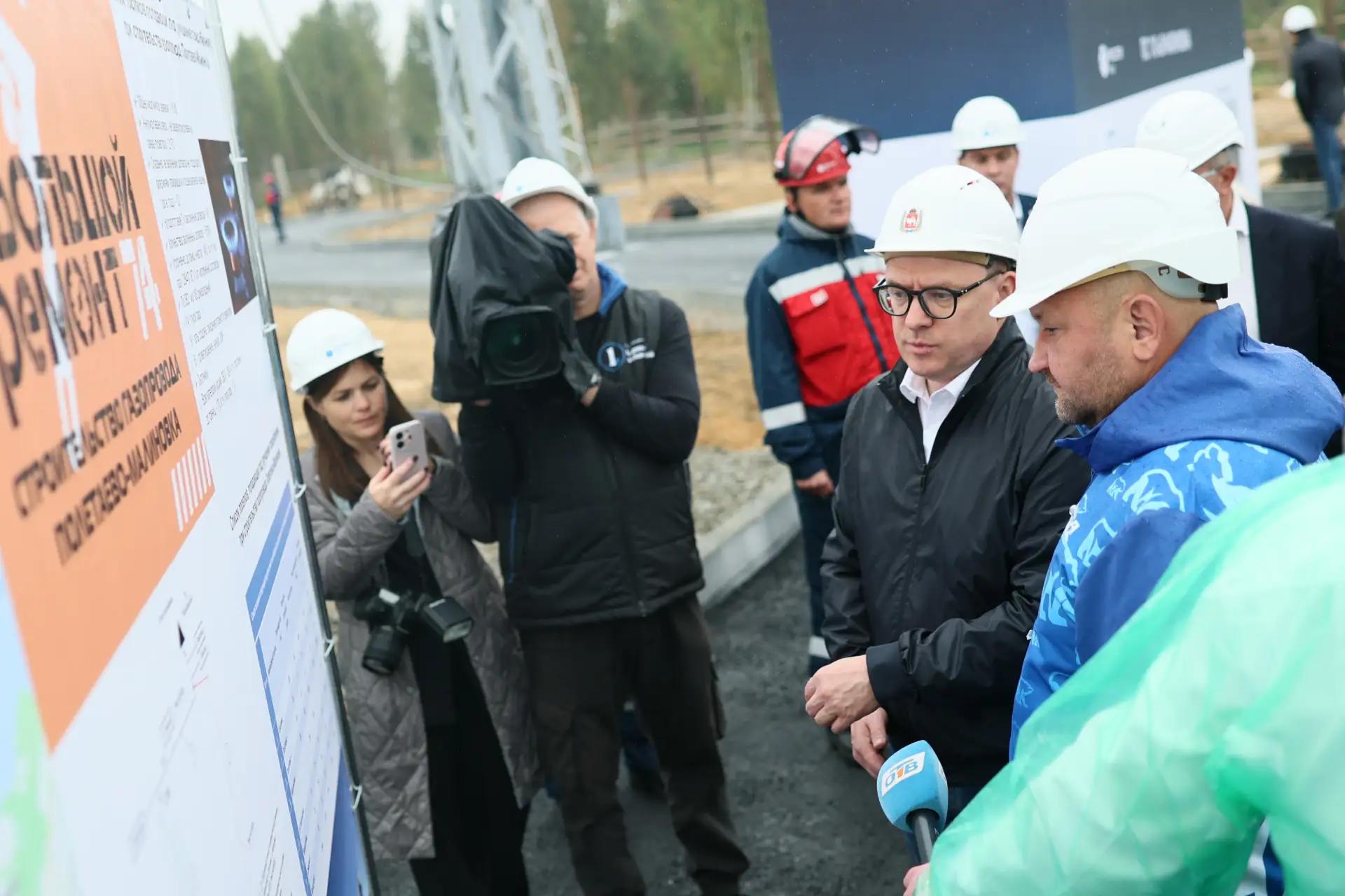 Чтобы зимой было тепло и светло: в Сосновском округе достроили газопровод и скоро запустят подстанцию