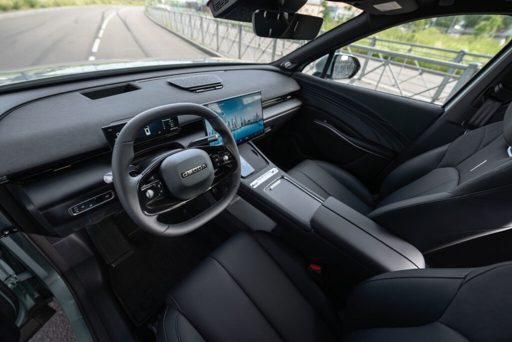 OMODA C7: Премиальный комфорт, зимний пакет и технологии, за которые не нужно доплачивать