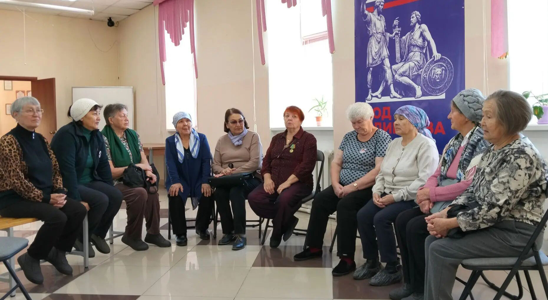 Сто волонтеров и один рыжий кот: как волонтеры из Саккулово помогают фронту