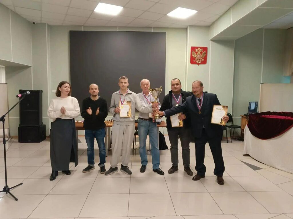 Интеллектуальные баталии: шахматисты округа сразились за кубок Клуба «Ветеран»