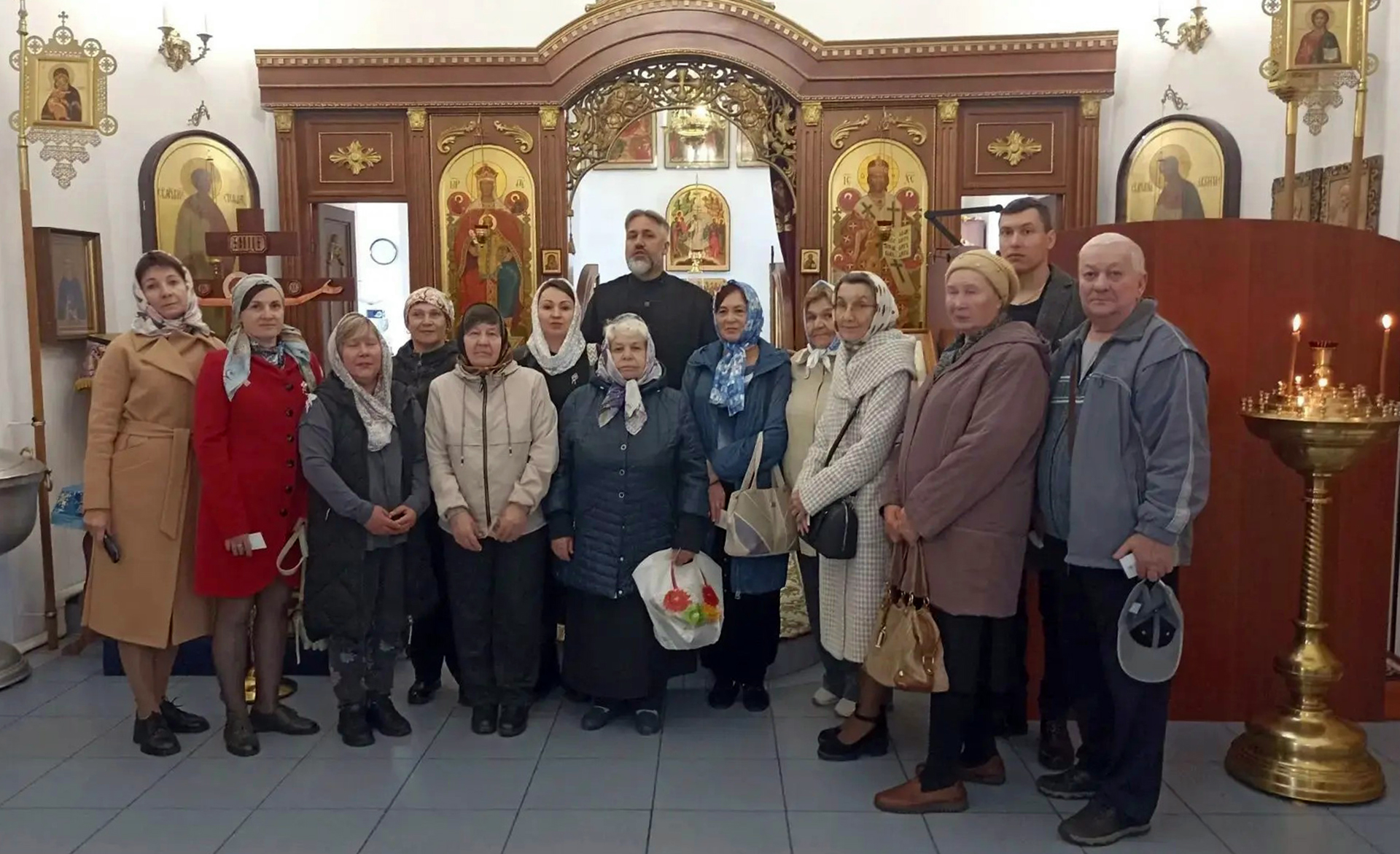История края и духовные традиции: сосновцы побывали в Покровском храме в Больших Харлушах