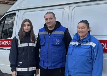 В Сосновском округе женщина родила в машине скорой помощи