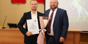В администрации округа чествовали работников дорожного хозяйства