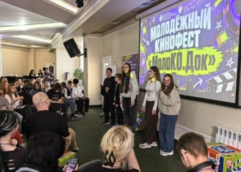 Команда Полетаевской школы приняла участие в образовательном интенсиве от кинофеста «МолоКО.Док»